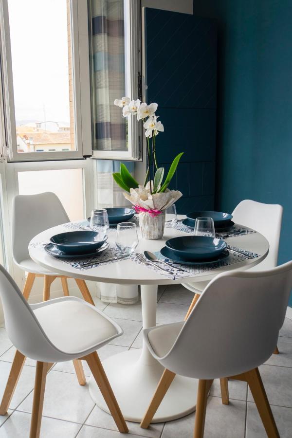 Apartamento Ad Un Passo Dal Molo Con 2 Biciclette Incluse Viareggio Exterior foto